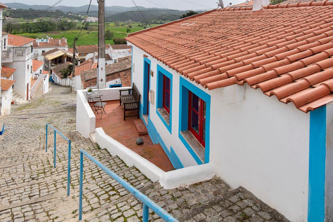 Hillside 2 Aljezur Old Town 게스트하우스 외부 사진